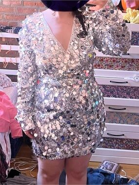 NWT: Boohoo Silver Sequin Mini Dress Size 10